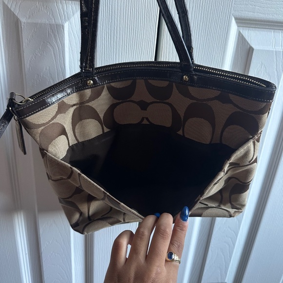 Authentic Coach Tote/Purse  - Khaki/Mahogany - Picture 5 of 7